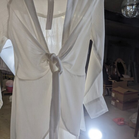 NWT Timing Size Small White Blouse - Picture 10 of 16